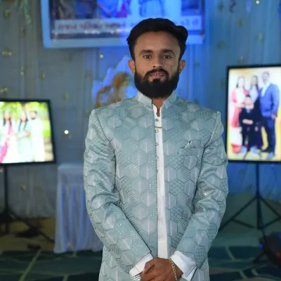 Rajan Mehul profile