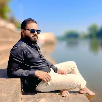 🤦 ɪɴsᴀɴᴇ 🪶 profile