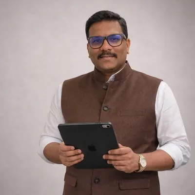 Tr Raj Shah profile