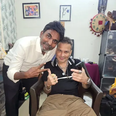 Raju Reyaz Salon profile