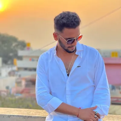 Rakesh Solanki profile