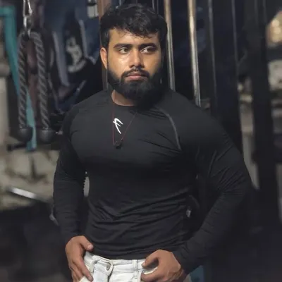 अपने तो सिर्फ राम है ♥️ profile