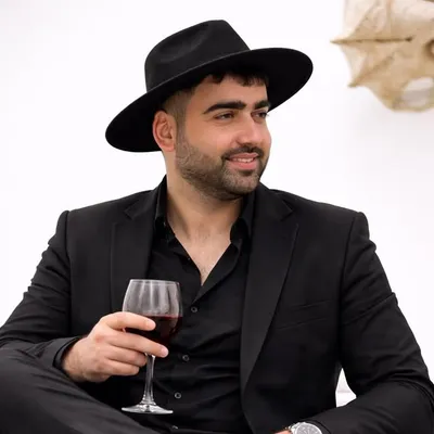 Ramay Ramay Nezirli profile