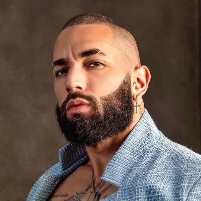 Gustavo profile