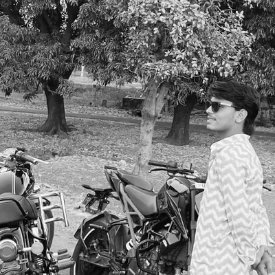 ADARSH RAJA ๐๐ profile
