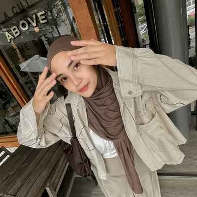 Ranie Dwi Karlina profile