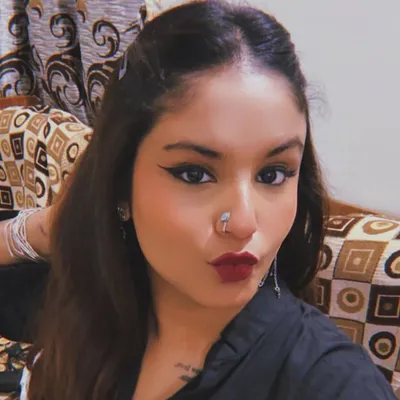 Ranya Deborah Warren profile