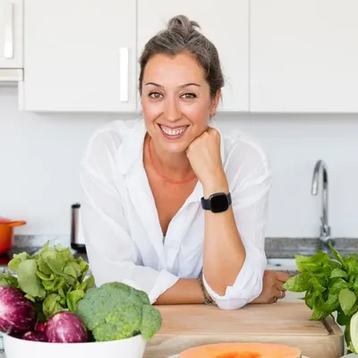 Raquel Bernácer - Nutrición y Menopausia profile