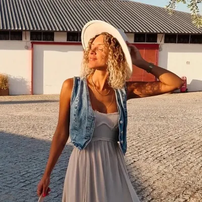 〰️ Raquel Rodrigues 〰️ profile