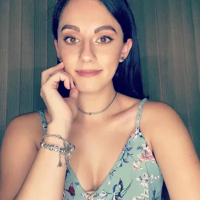 Raquel Santibañez 🤍 profile