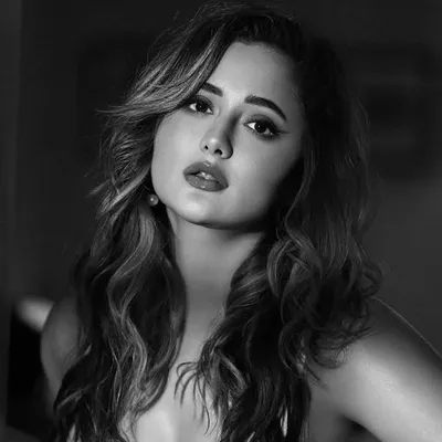Rashami Desai profile