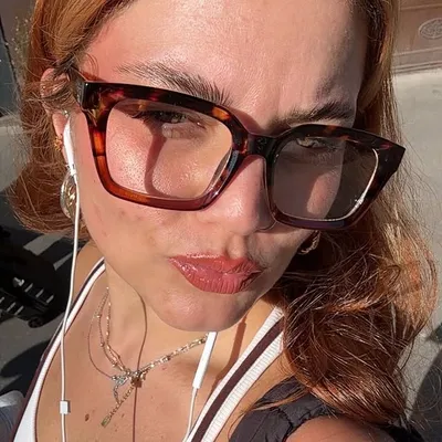 rachel inès profile