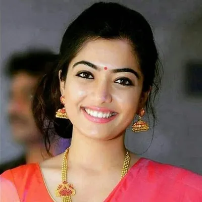 Rashmika Smiles💛 profile