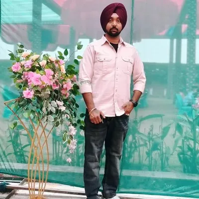 Ravinder singh profile