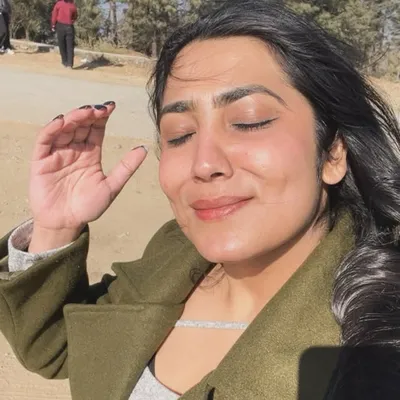 Ravee Mishra profile