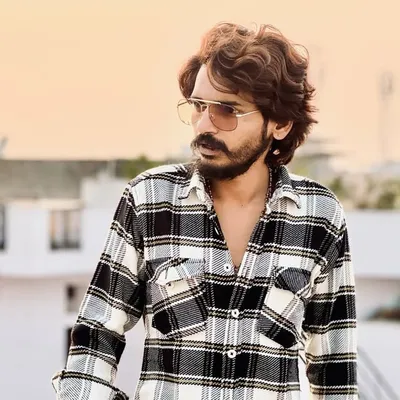 Ravi dabaria profile