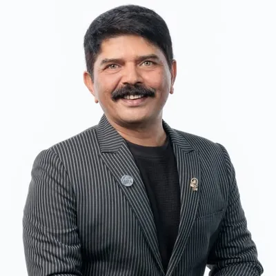 Ravi Sundaram profile