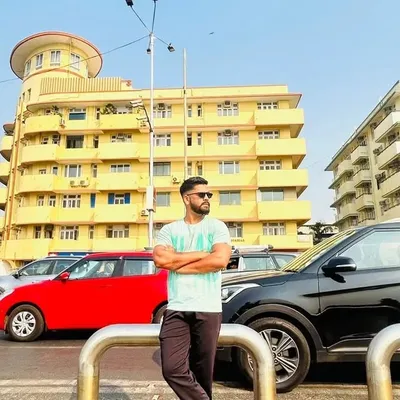 Ravi Surati profile