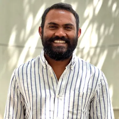 Ravi Kasturi profile