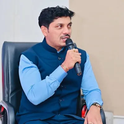रवि बाबासाहेब लांडगे profile