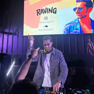 R A V I N profile