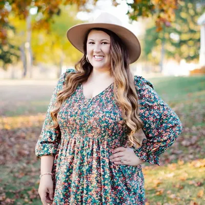 Rachel | Four Season Fabulous profile