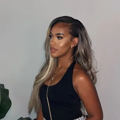 Raye profile