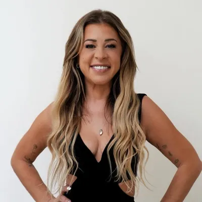 Rayna Greenberg profile