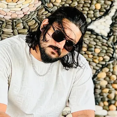 RaZik Raz profile
