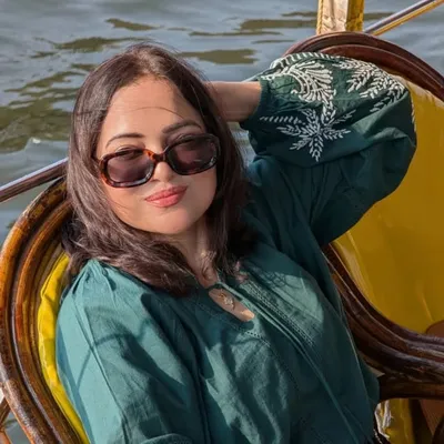 Rakhshanda Chamberofbeauty profile