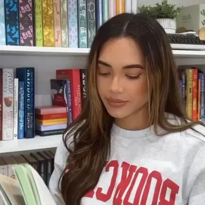 Monique | Booktuber profile