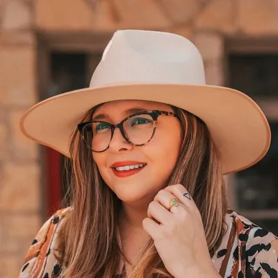 HALEY PLOTKIN • Travel Blogger • Austin, Texas profile