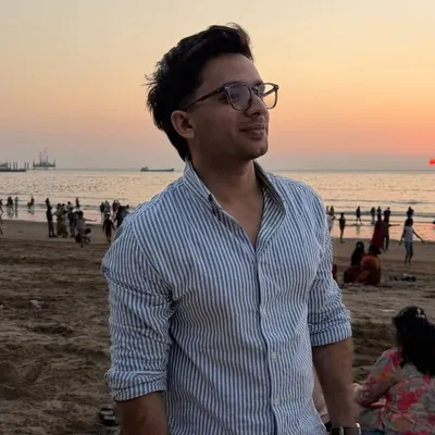 Akshay profile