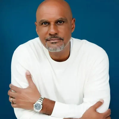 Derek Lewis profile