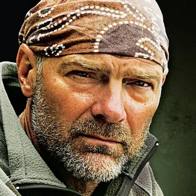 Les Stroud profile