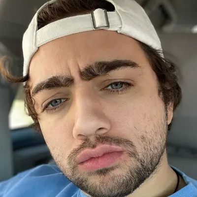 Matthew Mizkif Rinaudo profile