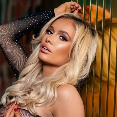 Scarlett Bordeaux profile
