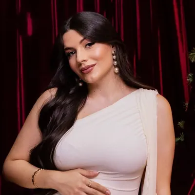 Rebeca Ferrari profile