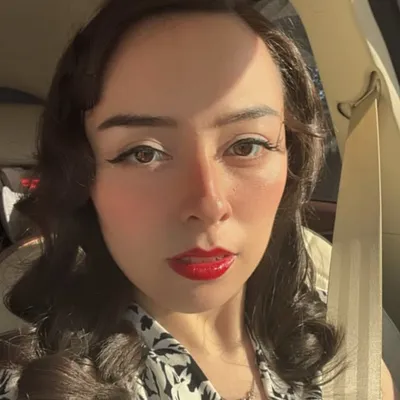 Rebecca R profile
