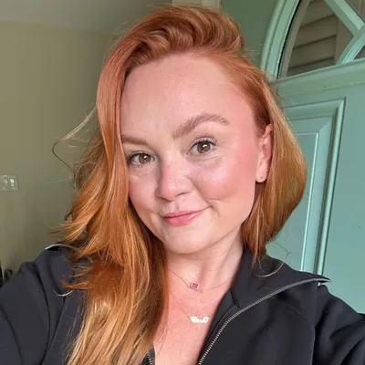 Rebecca Ravee Norris profile