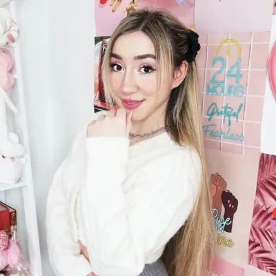 Rebekah Wing - Youtuber🎀 profile