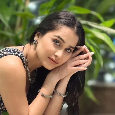 Anushka Kaushik profile