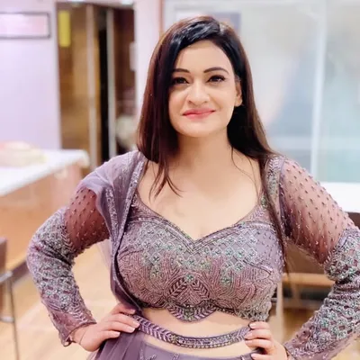 REENA TANK ๐๏ธ profile