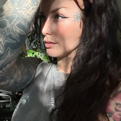 marina ♡ profile