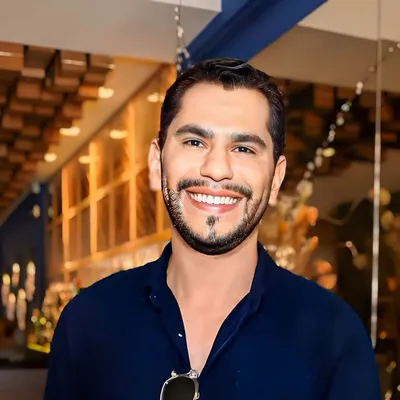 Reggie Oliveira profile
