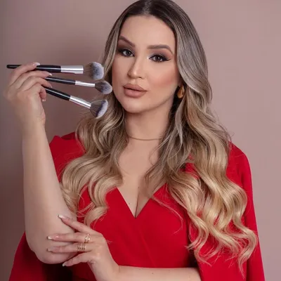 Regiane Anacleto | MAQUIADORA profile