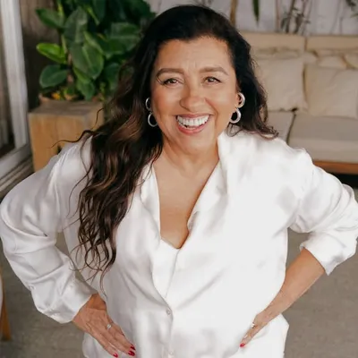 Regina Casé profile