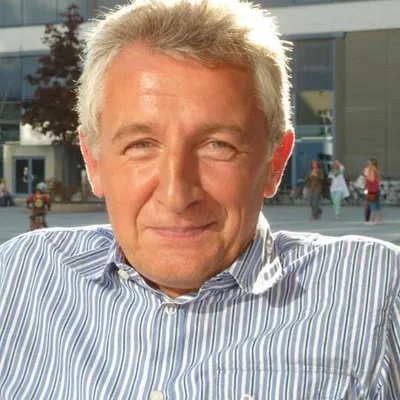Reinhard Müller-Hollenhorst😃☀️ profile