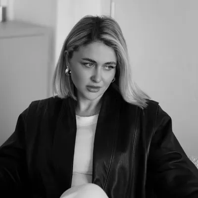 Renata profile
