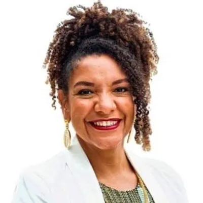 Renata Souza profile
